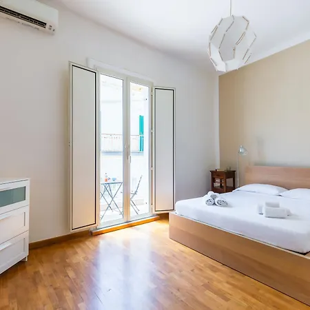 Chiaia Relax On Pedastrian Area Διαμέρισμα *